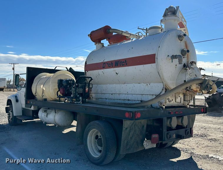 image for item KC9397 1996 Ford F700  vacuum truck