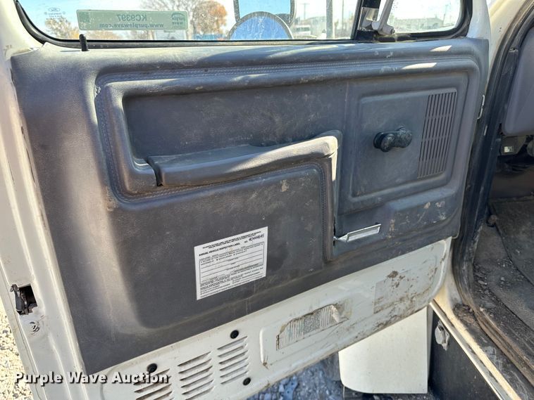 image for item KC9397 1996 Ford F700  vacuum truck