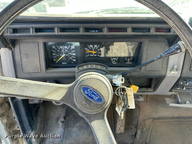 image for item KC9397 1996 Ford F700  vacuum truck