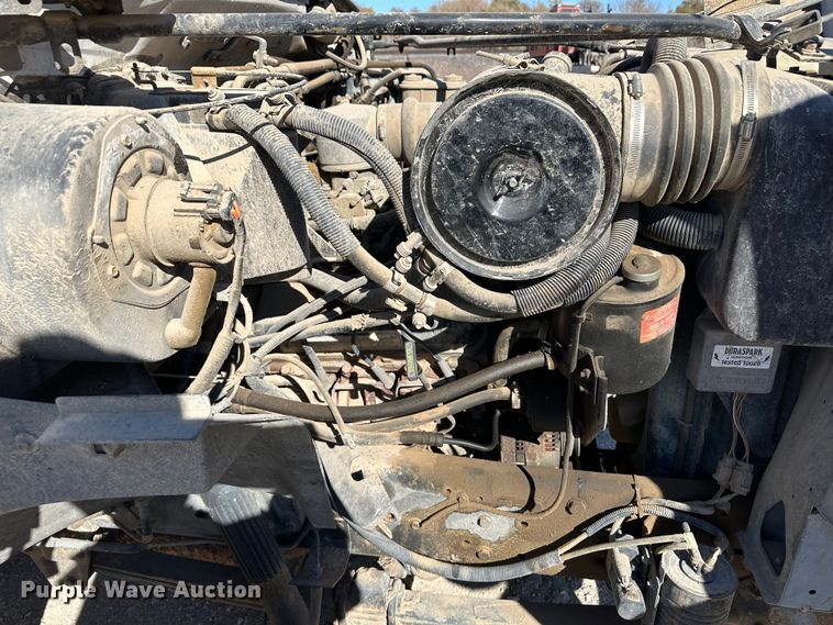 image for item KC9397 1996 Ford F700  vacuum truck