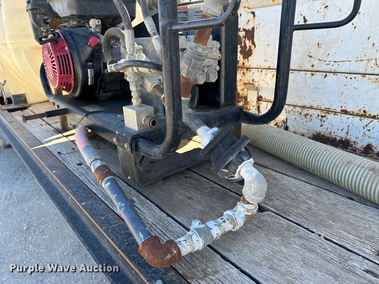 image for item KC9397 1996 Ford F700  vacuum truck