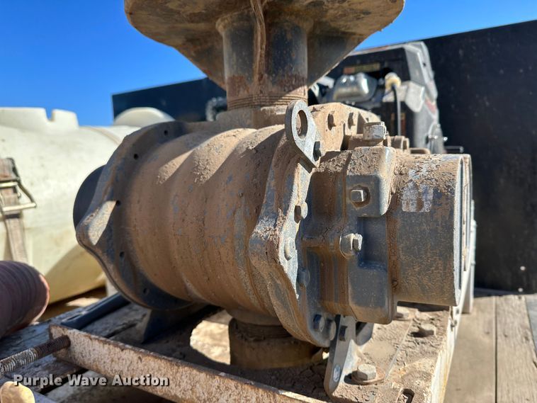 image for item KC9397 1996 Ford F700  vacuum truck