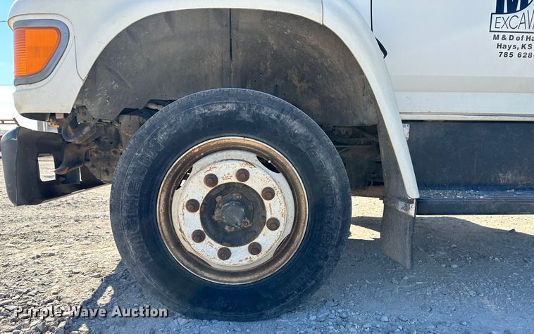 image for item KC9397 1996 Ford F700  vacuum truck