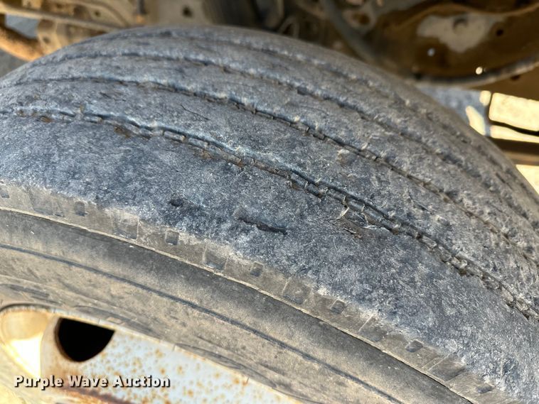 image for item KC9397 1996 Ford F700  vacuum truck