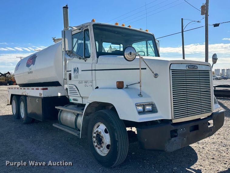 image for item KC9398 2001 Freightliner FLS112  vacuum truck