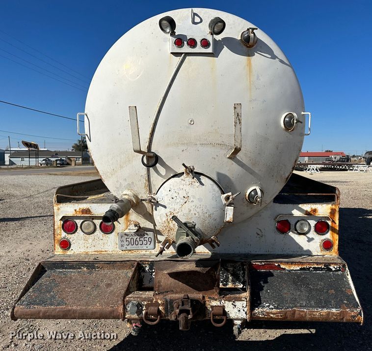 image for item KC9398 2001 Freightliner FLS112  vacuum truck