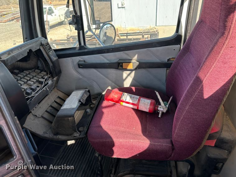 image for item KC9398 2001 Freightliner FLS112  vacuum truck