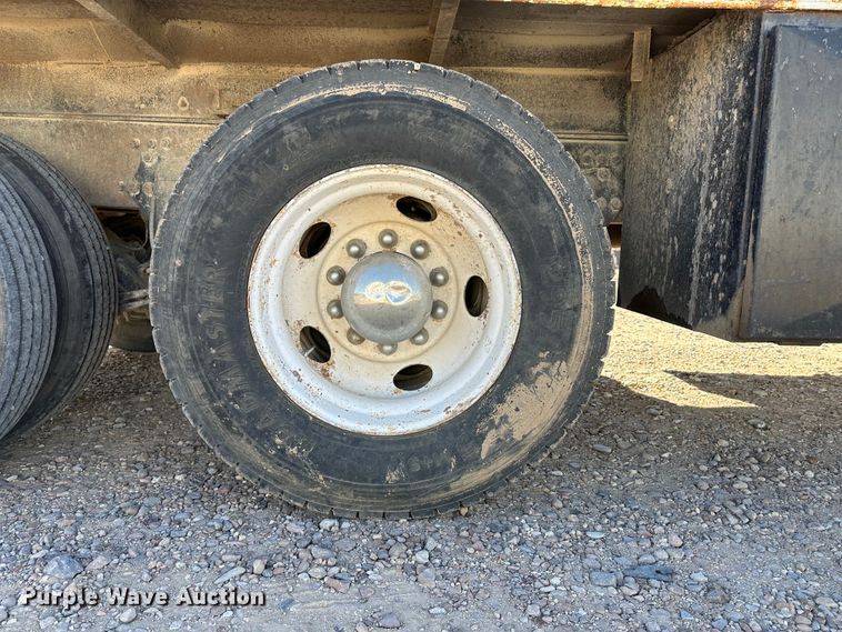 image for item KC9398 2001 Freightliner FLS112  vacuum truck