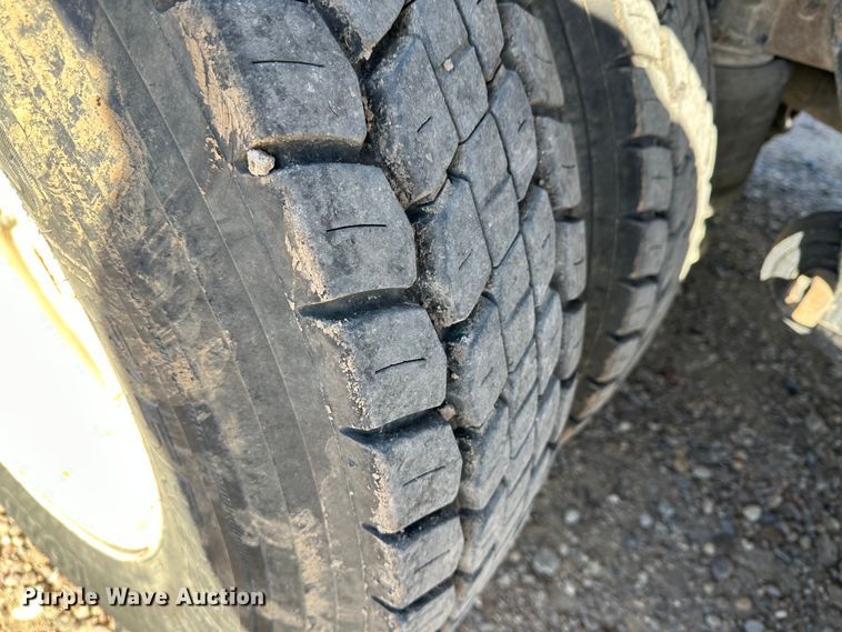 image for item KC9398 2001 Freightliner FLS112  vacuum truck