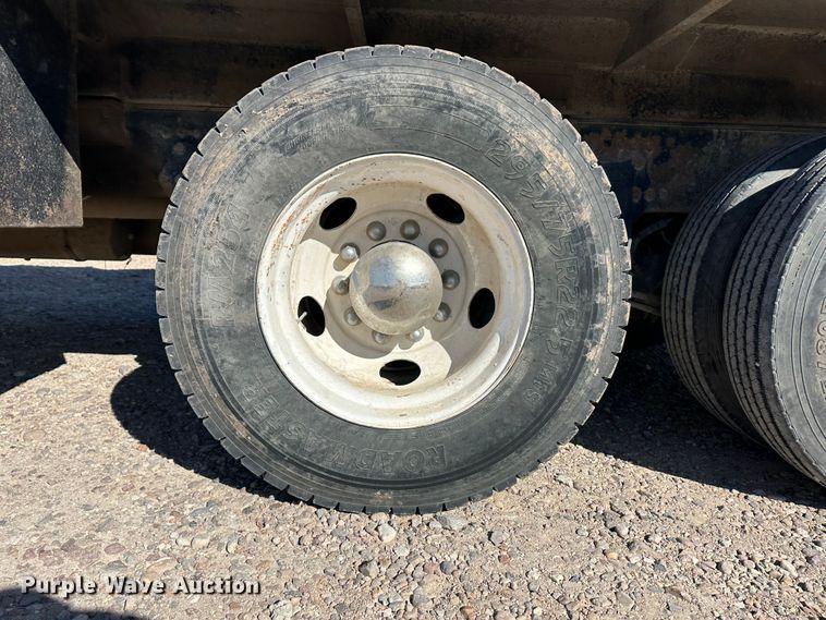 image for item KC9398 2001 Freightliner FLS112  vacuum truck