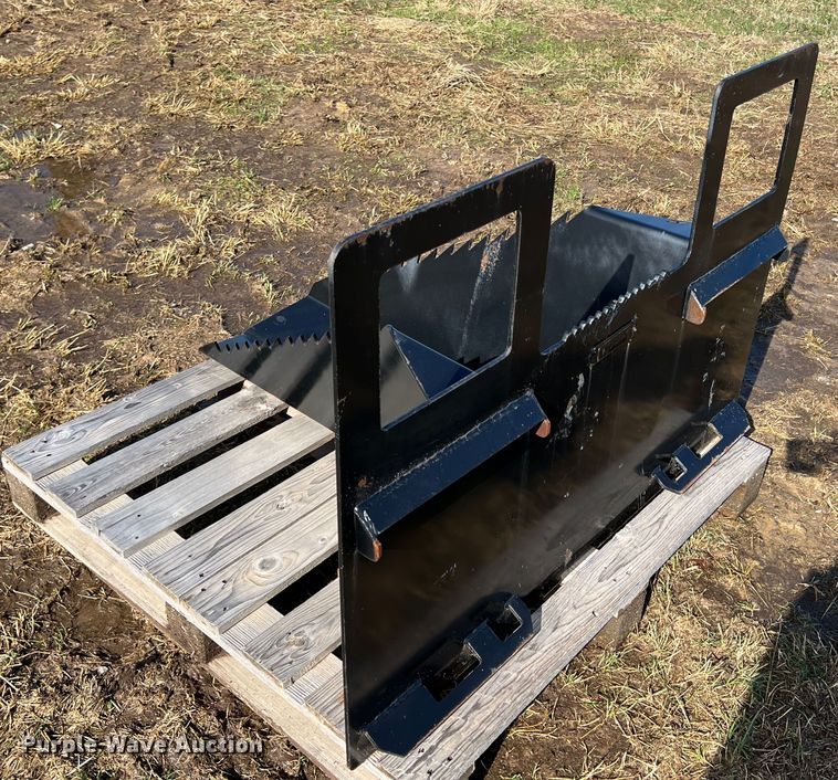 Skid steer stump bucket in Chouteau, OK Item KF9742 sold Purple Wave