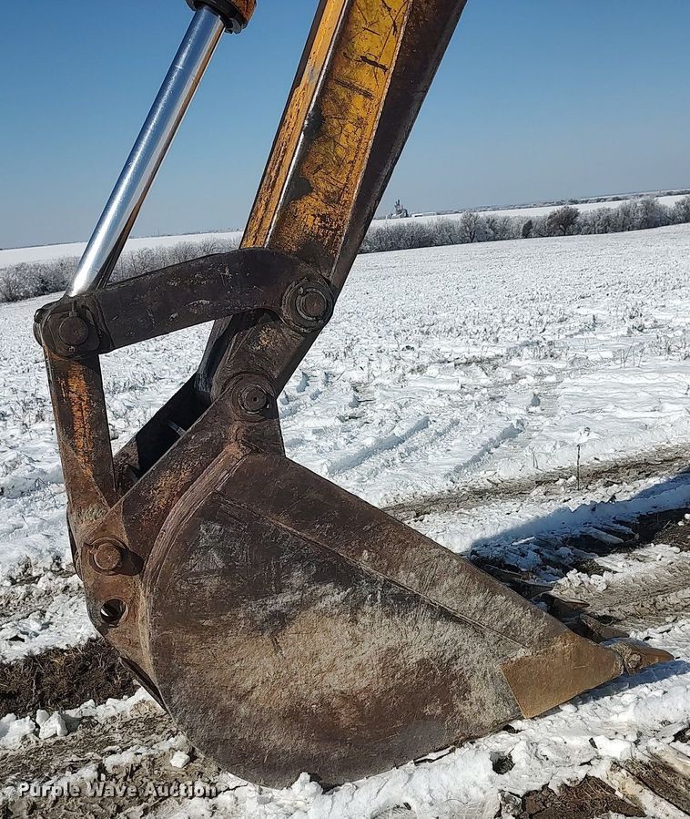 image for item KI9954 1979 John Deere 690B  excavator