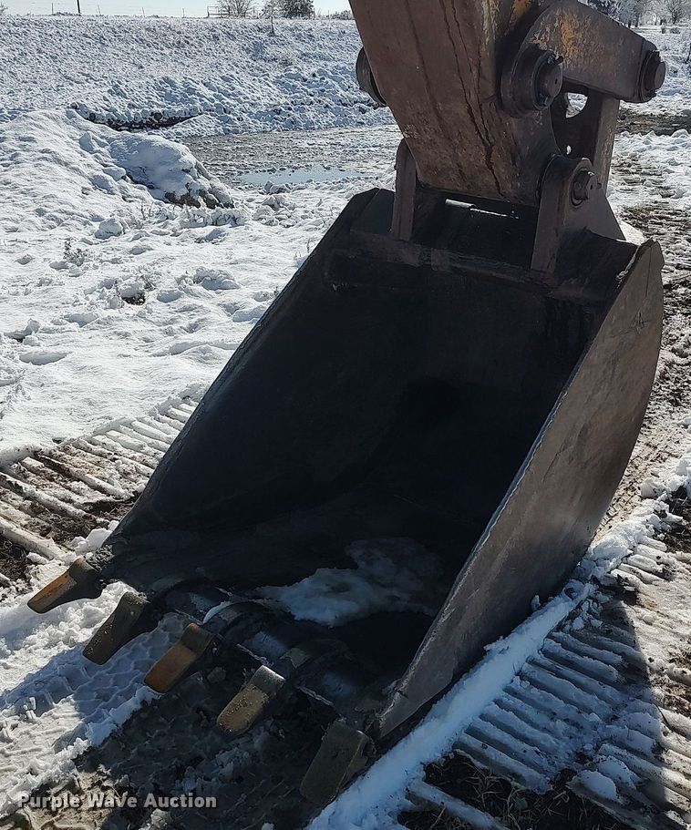 image for item KI9954 1979 John Deere 690B  excavator