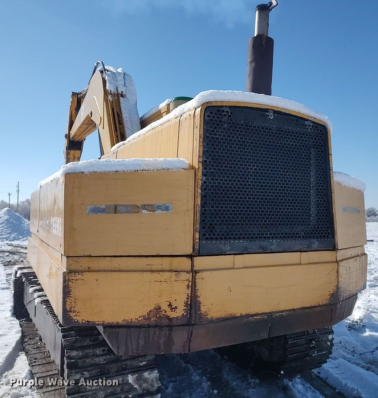 image for item KI9954 1979 John Deere 690B  excavator