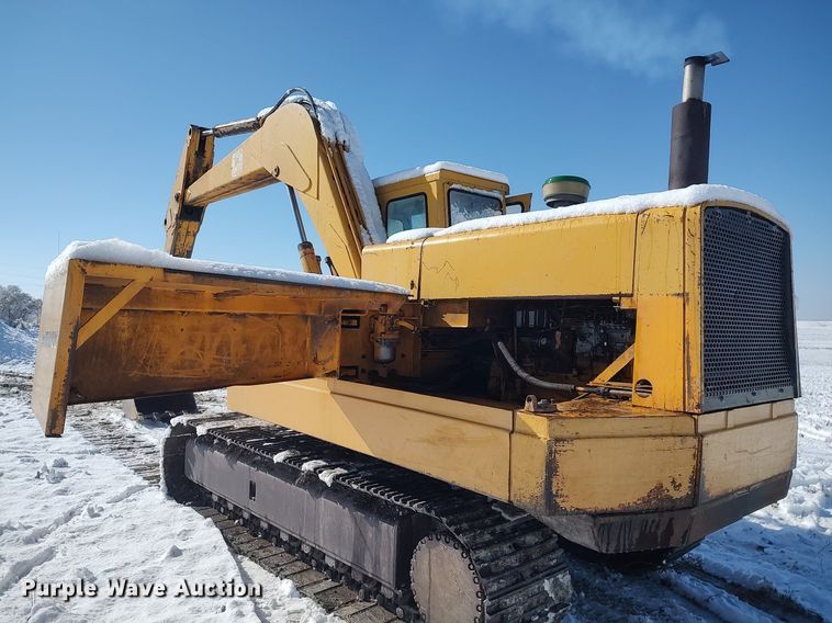 image for item KI9954 1979 John Deere 690B  excavator