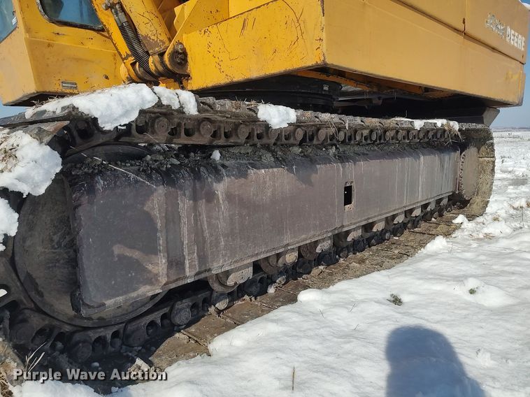 image for item KI9954 1979 John Deere 690B  excavator