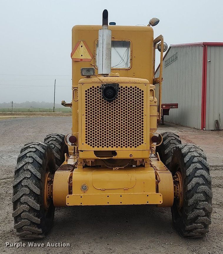 image for item KI9975 1963 Caterpillar 12  rigid frame motor grader