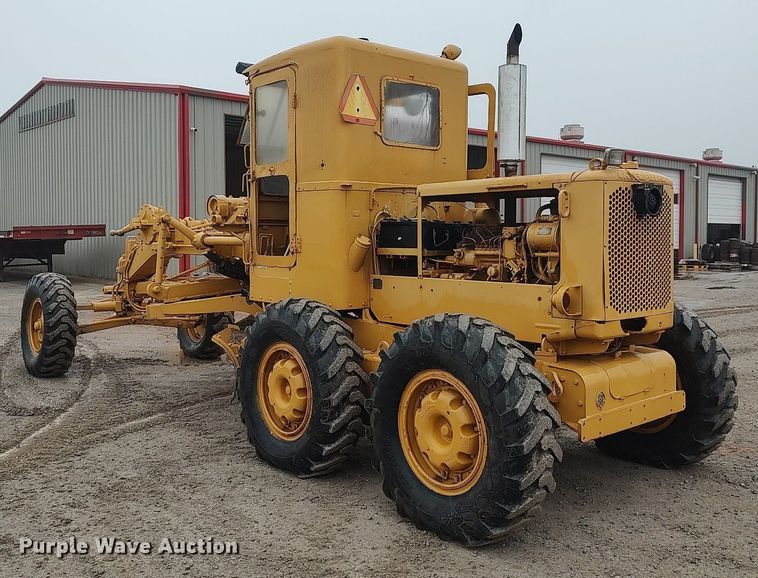 image for item KI9975 1963 Caterpillar 12  rigid frame motor grader