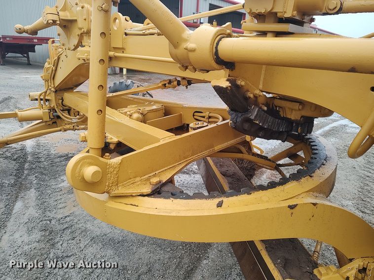 image for item KI9975 1963 Caterpillar 12  rigid frame motor grader