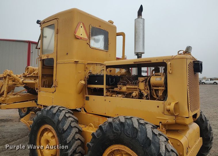 image for item KI9975 1963 Caterpillar 12  rigid frame motor grader