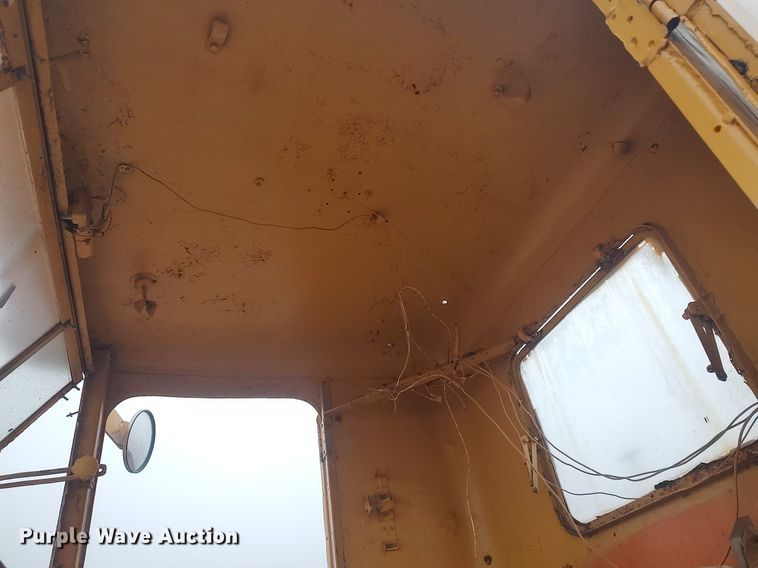 image for item KI9975 1963 Caterpillar 12  rigid frame motor grader