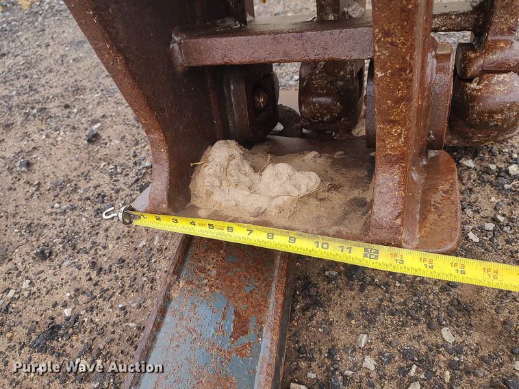 image for item KI9976 Concrete pulverizer