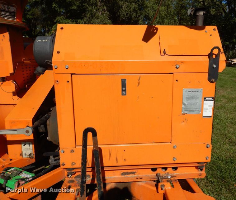 image for item KW9511 2010 Altec DC1317  wood chipper