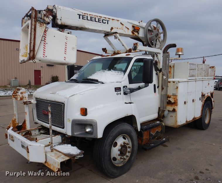 image for item KW9660 2004 GMC C8500  bucket truck