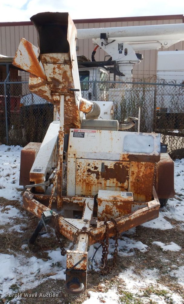 image for item KW9662 Wood Chuck Chipper  wood chipper