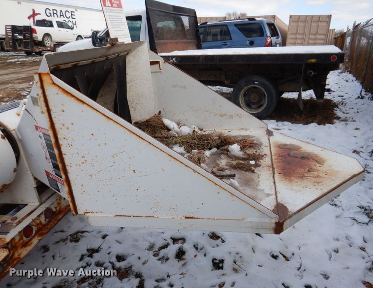 image for item KW9662 Wood Chuck Chipper  wood chipper