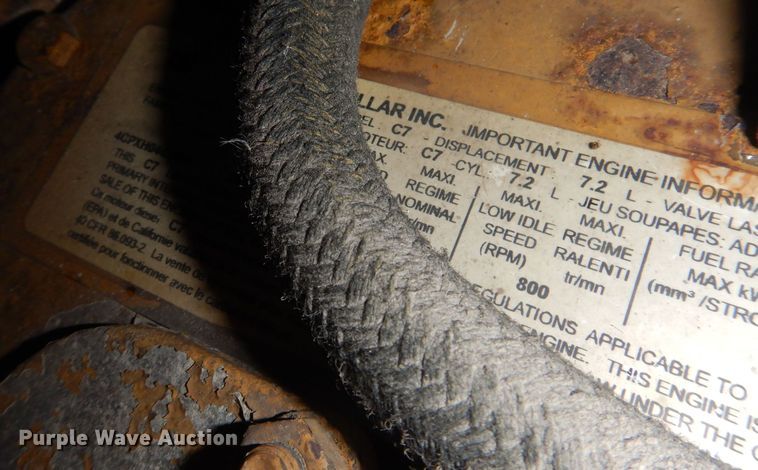 image for item KW9685 2004 Freightliner Business Class M2  flatbed truck