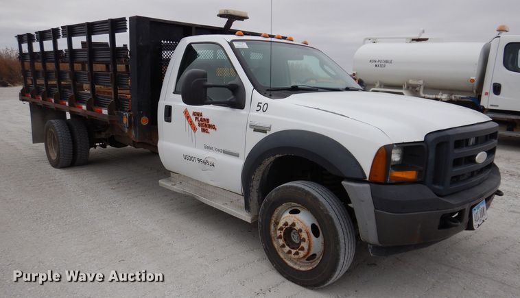 image for item KW9700 2006 Ford F450 Super Duty XL  flatbed truck