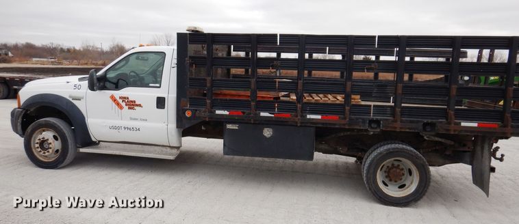 image for item KW9700 2006 Ford F450 Super Duty XL  flatbed truck