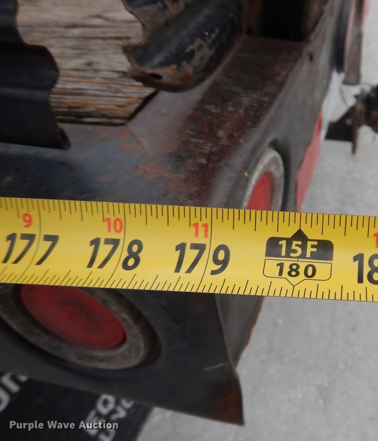 image for item KW9700 2006 Ford F450 Super Duty XL  flatbed truck