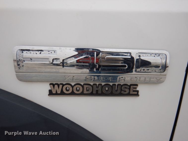 image for item KW9700 2006 Ford F450 Super Duty XL  flatbed truck