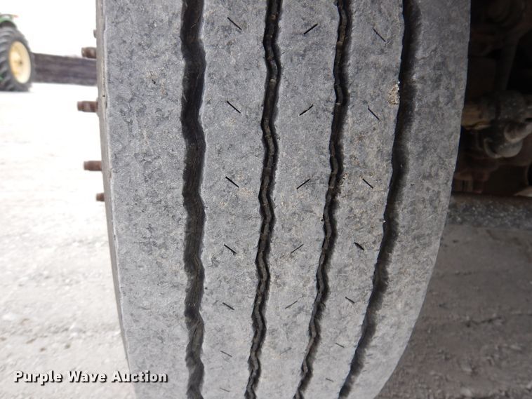 image for item KW9700 2006 Ford F450 Super Duty XL  flatbed truck