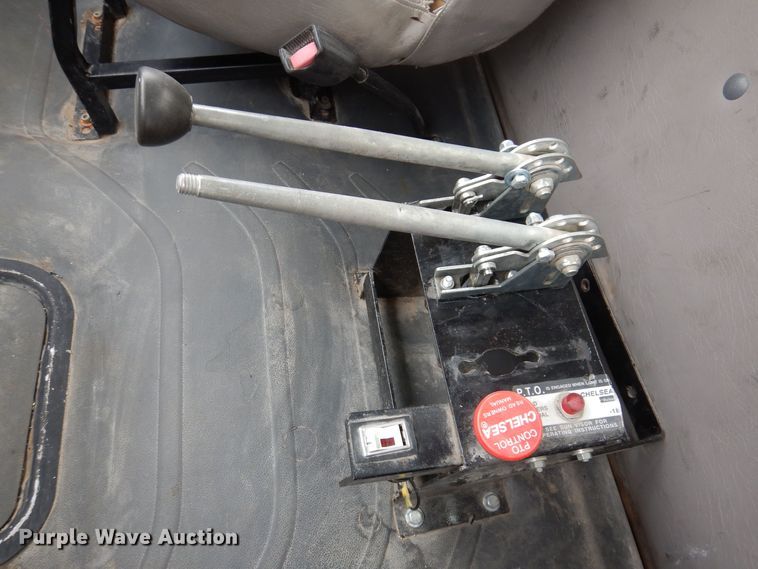 image for item KW9701 2006 Freightliner Business Class M2  water truck