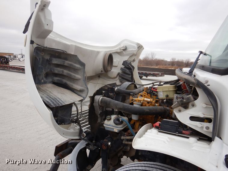 image for item KW9701 2006 Freightliner Business Class M2  water truck