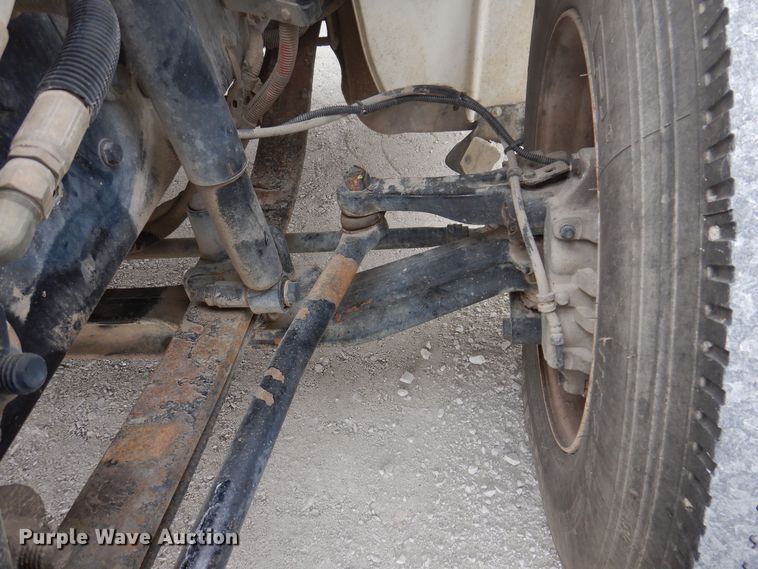 image for item KW9701 2006 Freightliner Business Class M2  water truck