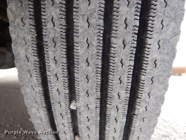 image for item KW9701 2006 Freightliner Business Class M2  water truck