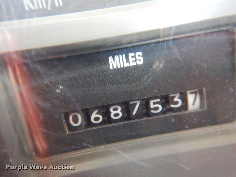 image for item KW9764 2001 International 4700  bucket truck