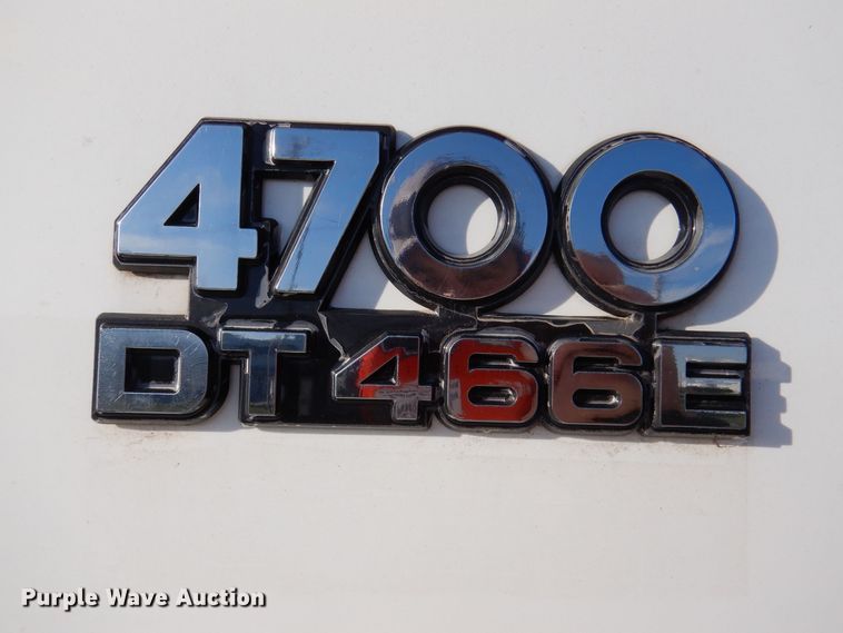 image for item KW9764 2001 International 4700  bucket truck