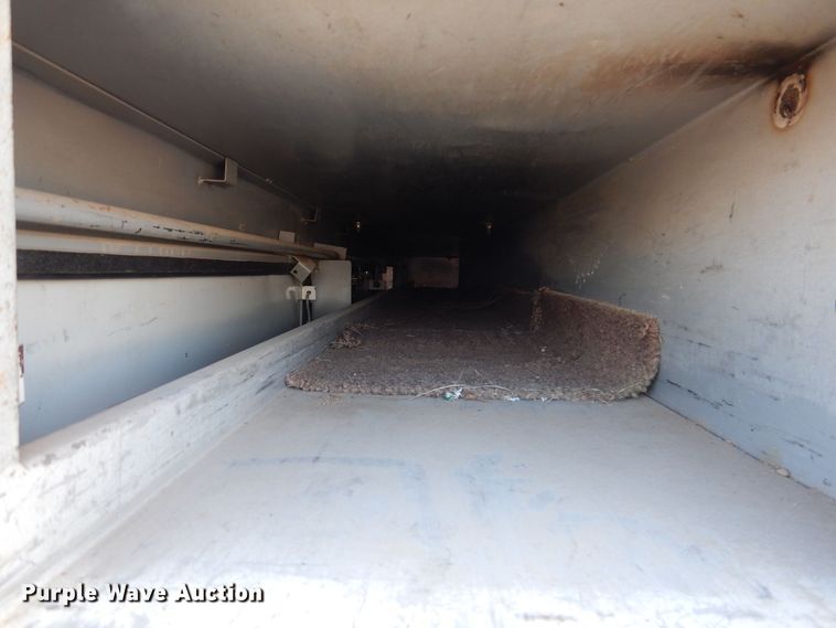 image for item KW9764 2001 International 4700  bucket truck