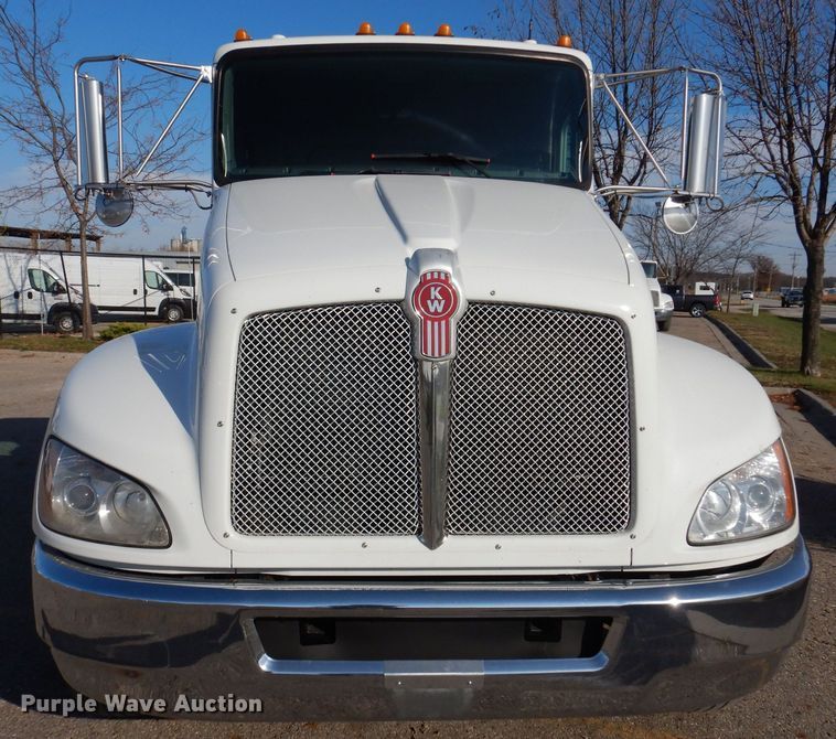 image for item KW9765 2014 Kenworth T370  truck cab and chassis