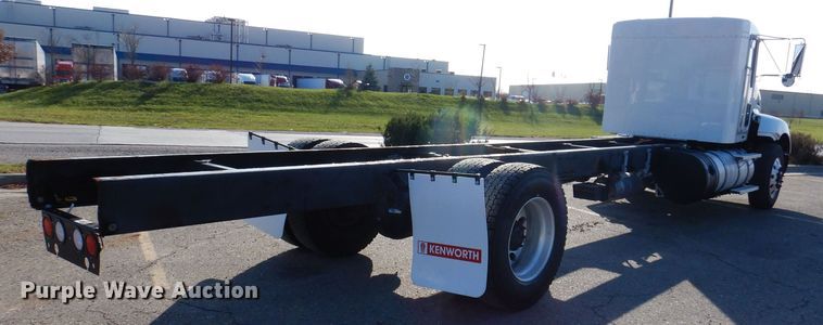 image for item KW9765 2014 Kenworth T370  truck cab and chassis