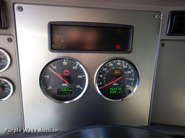 image for item KW9765 2014 Kenworth T370  truck cab and chassis