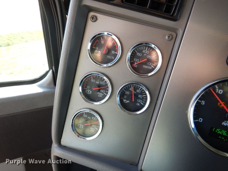 image for item KW9765 2014 Kenworth T370  truck cab and chassis