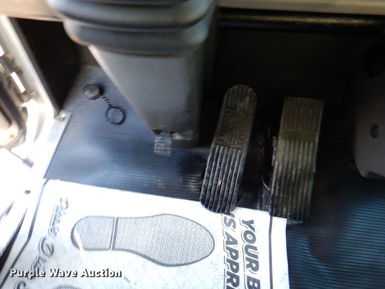 image for item KW9765 2014 Kenworth T370  truck cab and chassis