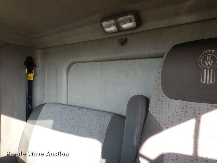 image for item KW9765 2014 Kenworth T370  truck cab and chassis