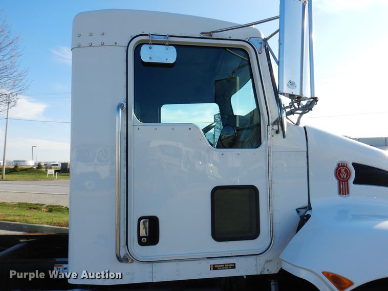 image for item KW9765 2014 Kenworth T370  truck cab and chassis